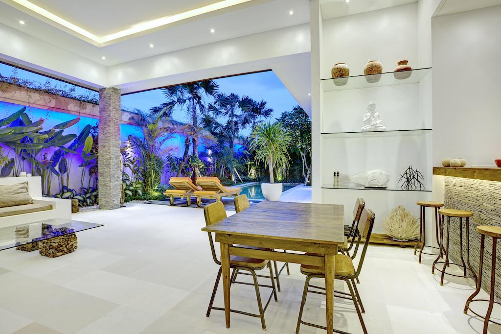 Villa Jonas Seminyak  Room photo